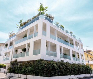 Front of property - Hotiday Apartments Giulianova (Giulianova)