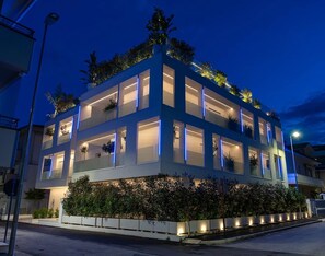 Front of property - Hotiday Apartments Giulianova (Giulianova)