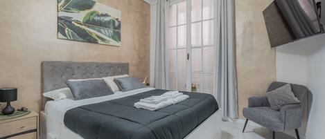 2 室のベッドルーム、WiFi