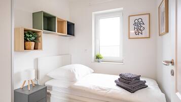 5 Schlafzimmer, Schreibtisch, Bügeleisen/Bügelbrett, kostenloses WLAN