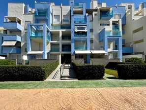 Apartment | Exterior - Apartment in Poblado Golf Near Playa Serena (Roquetas de Mar)