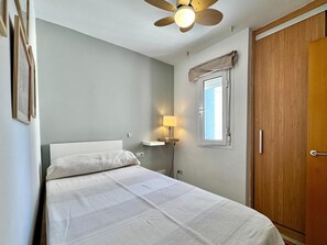 Apartment | 3 bedrooms, iron/ironing board, bed sheets - Apartment in Poblado Golf Near Playa Serena (Roquetas de Mar)