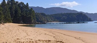 Kokomea - Kaiteriteri Holiday Home