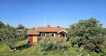 Cozy cottage near Hälleviksstrand | SE09132