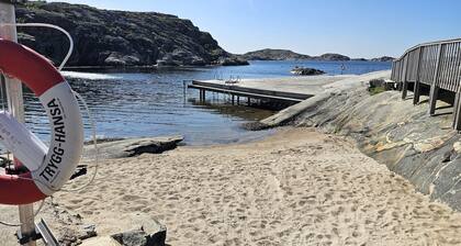 Cozy cottage near Hälleviksstrand | SE09132