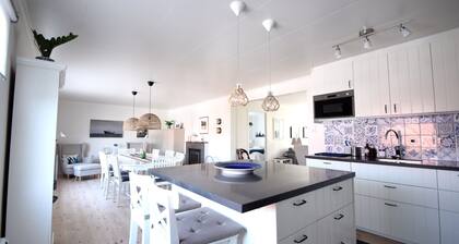 Spacious house near the sea in Skärhamn | SE09149
