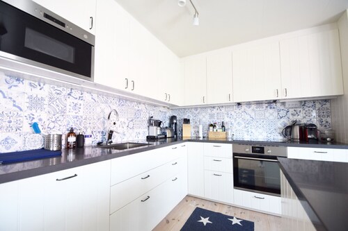 Spacious house near the sea in Skärhamn | SE09149