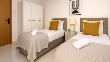Apartment | Iron/ironing board, free WiFi