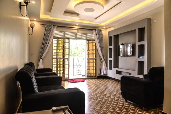 コンフォート アパートメント ガーデンビュー | リビング エリア