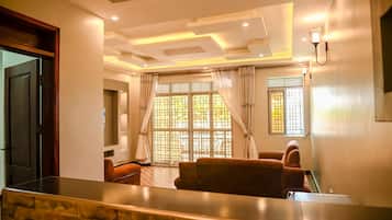 Comfort Apartment, Garden View | Living area