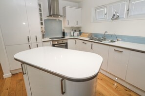 Lavavajillas y utensilios de cocina 