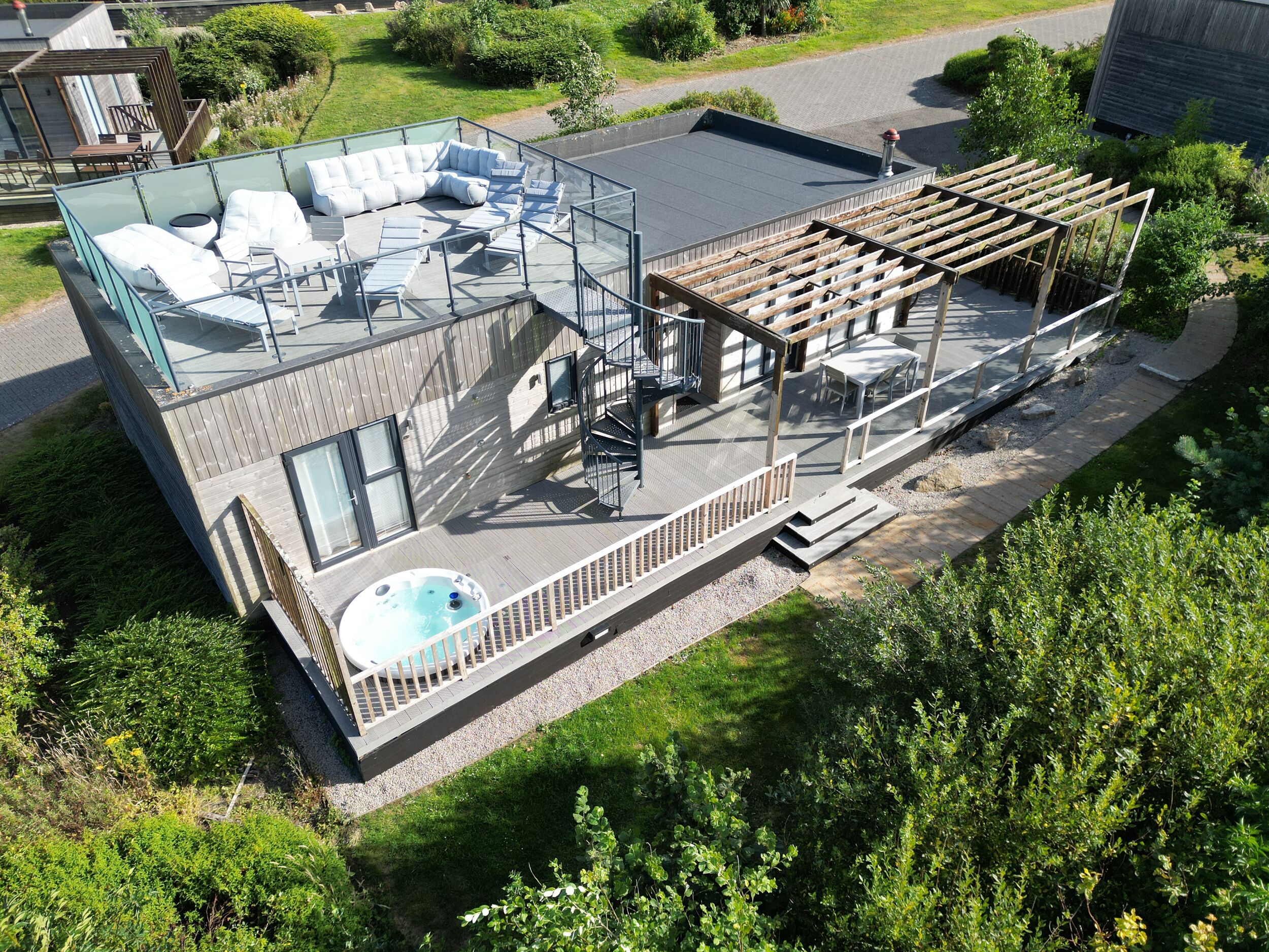 屋外ダイニングエリア