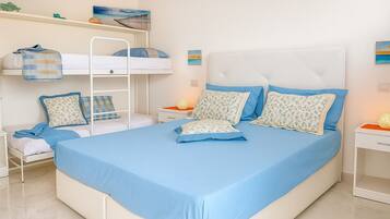 Vierbettzimmer | Zimmersafe, kostenloses WLAN, Bettwäsche