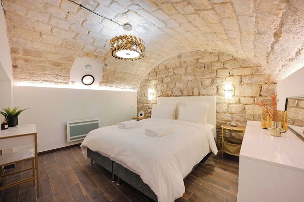 Apartment | Laptop workspace, iron/ironing board, bed sheets - Charming a/c Apt 2br/8p - Paris 13th (Paris)