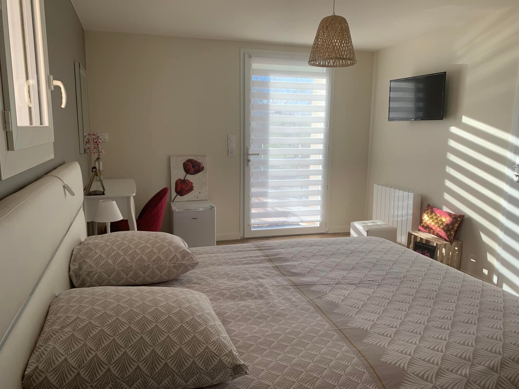 1 camera, Wi-Fi, lenzuola