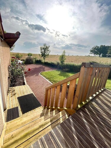 Zimmer 'Domaine De Jarentin – Chambre Rubis' mit privater Terrasse, Balkon und WLAN