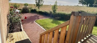 Room 'Domaine De Jarentin – Chambre Rubis' with Private Terrace, Balcony and Wi-Fi