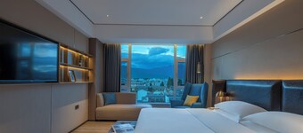 Lijiang Old Town Echarm Plus Hotel