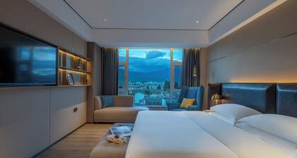 Lijiang Old Town Echarm Plus Hotel