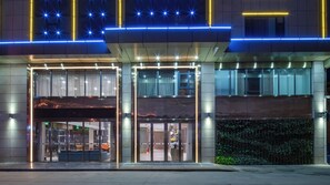 Mặt tiền nơi lưu trú