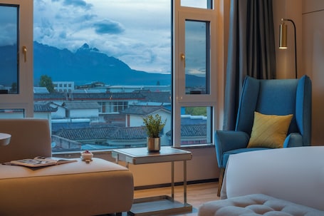 Artículos del minibar gratis y escritorio