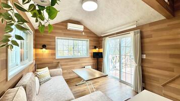 (Kohaku)Basic / Open-air bath / Private dog run / Barbecue grill / Non-smoking | Individually decorated, individually furnished, free WiFi, bed sheets