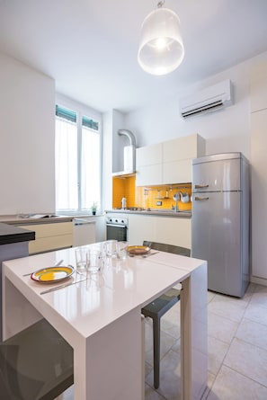 Apartment, 1 Queen Bed with Sofa bed | Private kitchen