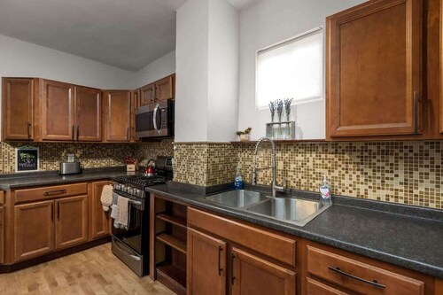 Plush 4BR Retreat Patio & Parking