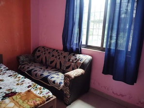 Standard Room | Rollaway beds, free WiFi, bed sheets