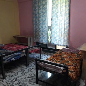 Rollaway beds, free WiFi, bed sheets