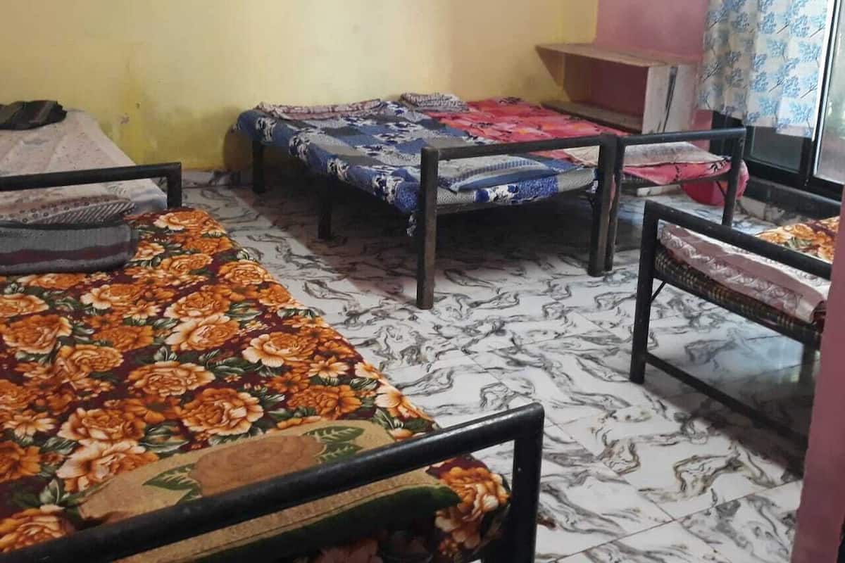 Rollaway beds, free WiFi, bed sheets