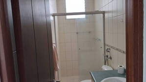 Équipements de salle de bain