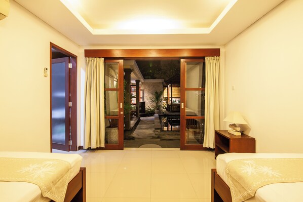 9 bedrooms, internet, bed sheets