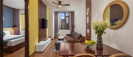 Soundproofing, free WiFi