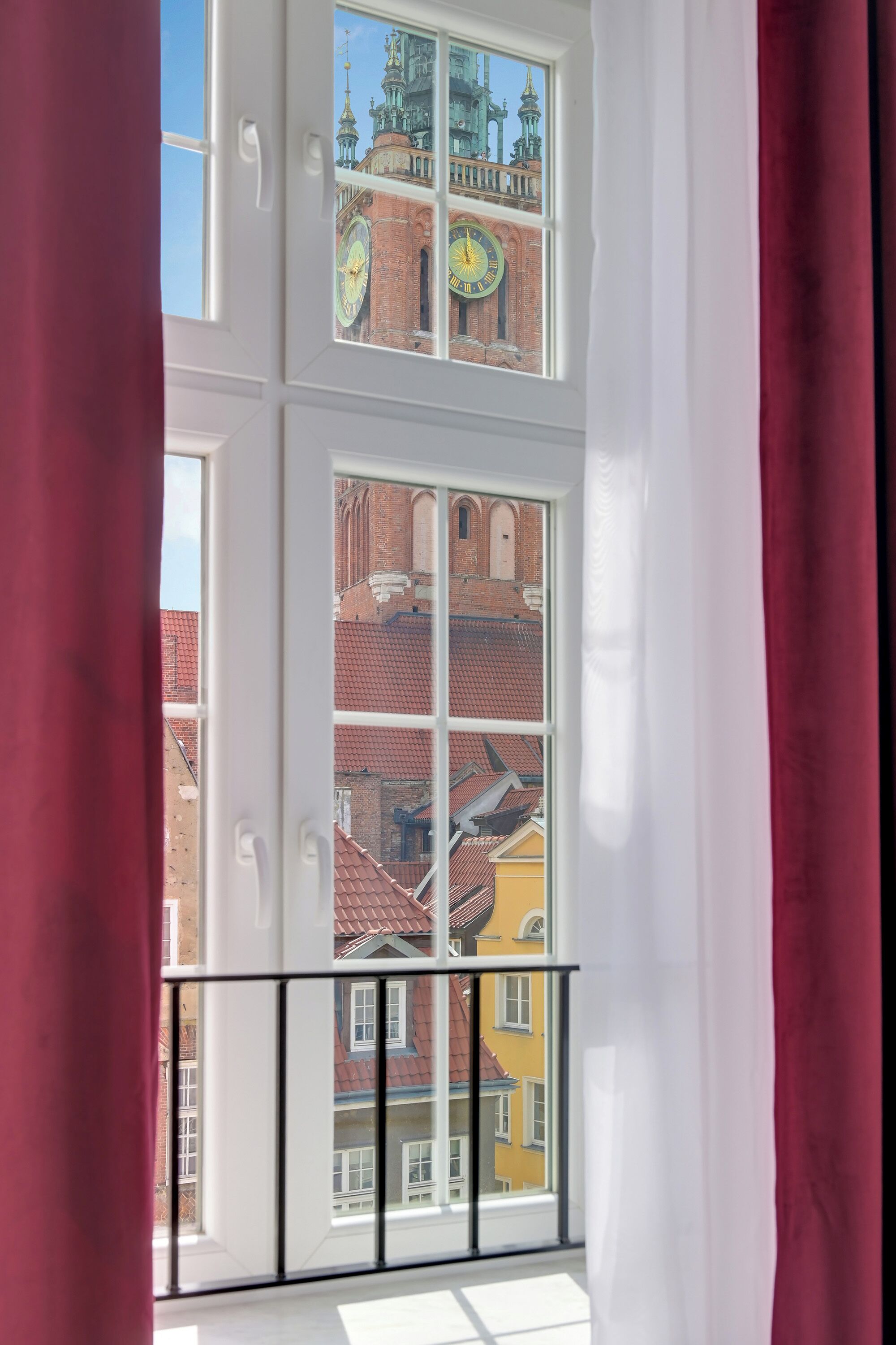 Departamento Deluxe, 2 habitaciones, aire acondicionado | Área de sala de estar | Televisión de pantalla plana 