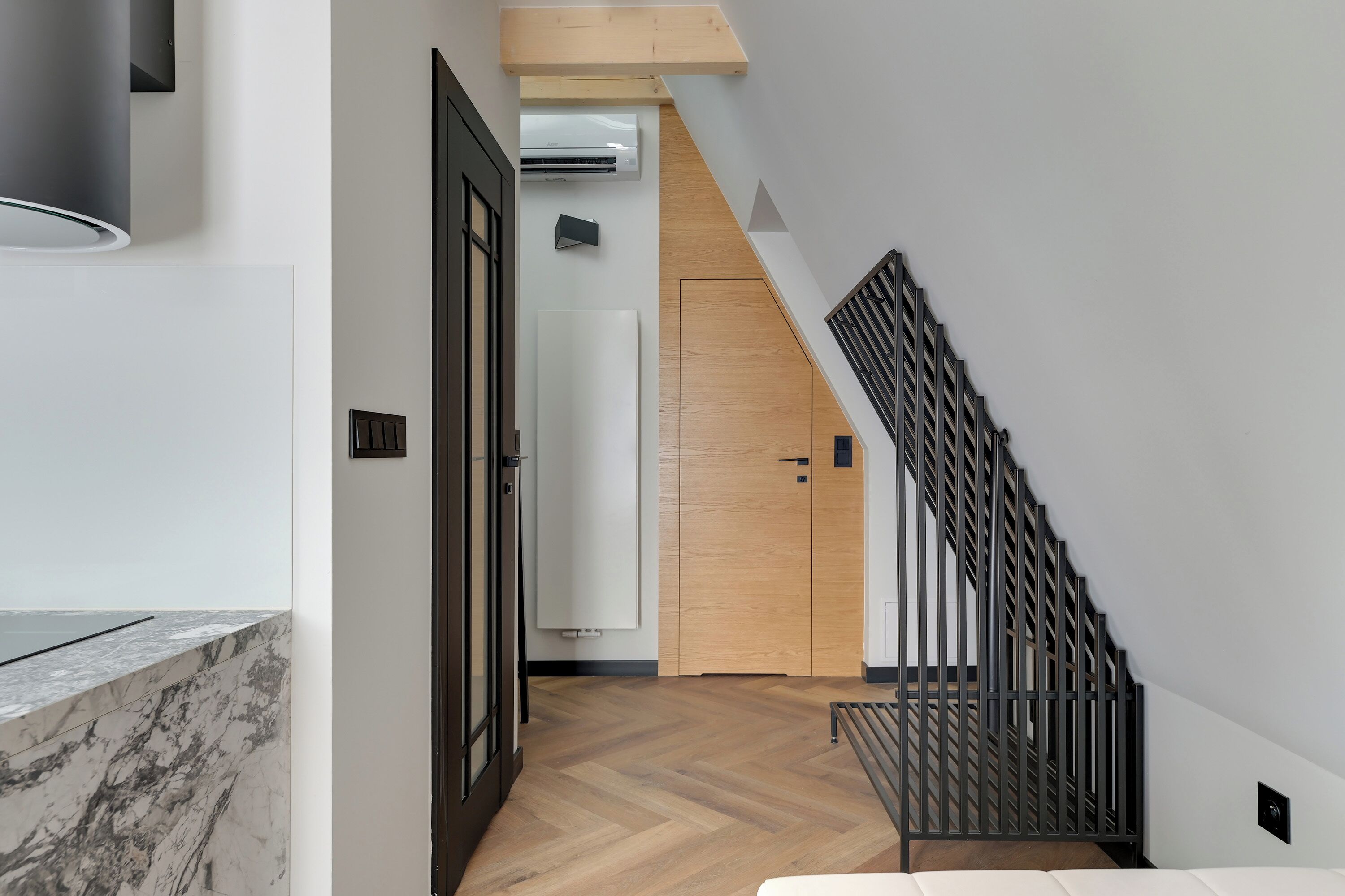 Deluxe Apartment, 2 Bedrooms, Air conditioning | Living area | Flat-screen TV