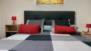1 bedroom, iron/ironing board, WiFi, bed sheets