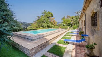 Alberca al aire libre