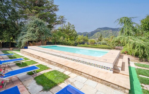 Luxury, suites, nature, pool, Jacuzzi, park