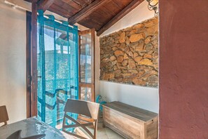 Interior - Holiday Home 'Stefano' with Sea View, Private Terrace and Wi-Fi (golfo aranci)