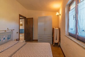 2 chambres, fer et planche à repasser, Wi-Fi, literie fournie