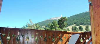 Chalet 'Mont Ventoux' with Mountain View, Private Terrace and Private Garden