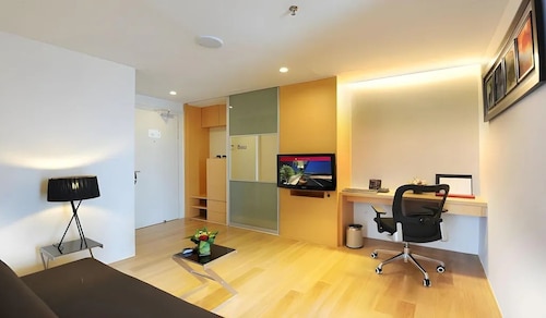 Capital O Empire Hotel Subang