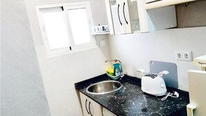 Apartment, 1 Schlafzimmer, Raucher, Balkon | Wäschereiservice