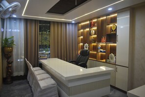 Reception - Hotel Neelkanth (Hazaribagh)
