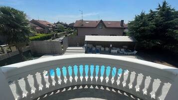 Außenpool (je nach Saison geöffnet)