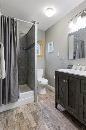 Shower, towels