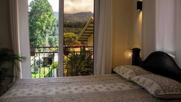 Lejlighed - 3 soveværelser - balkon - udsigt til have | 3 soveværelser