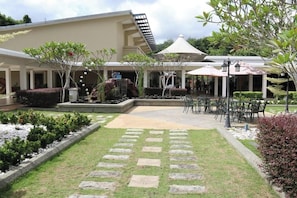 Ngoại thất
