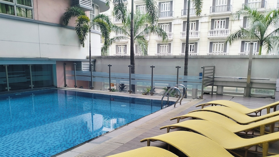 NAIA Manila Airport - Newport Residences